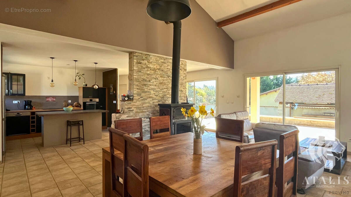 Maison à SAINT-JUST-DE-CLAIX