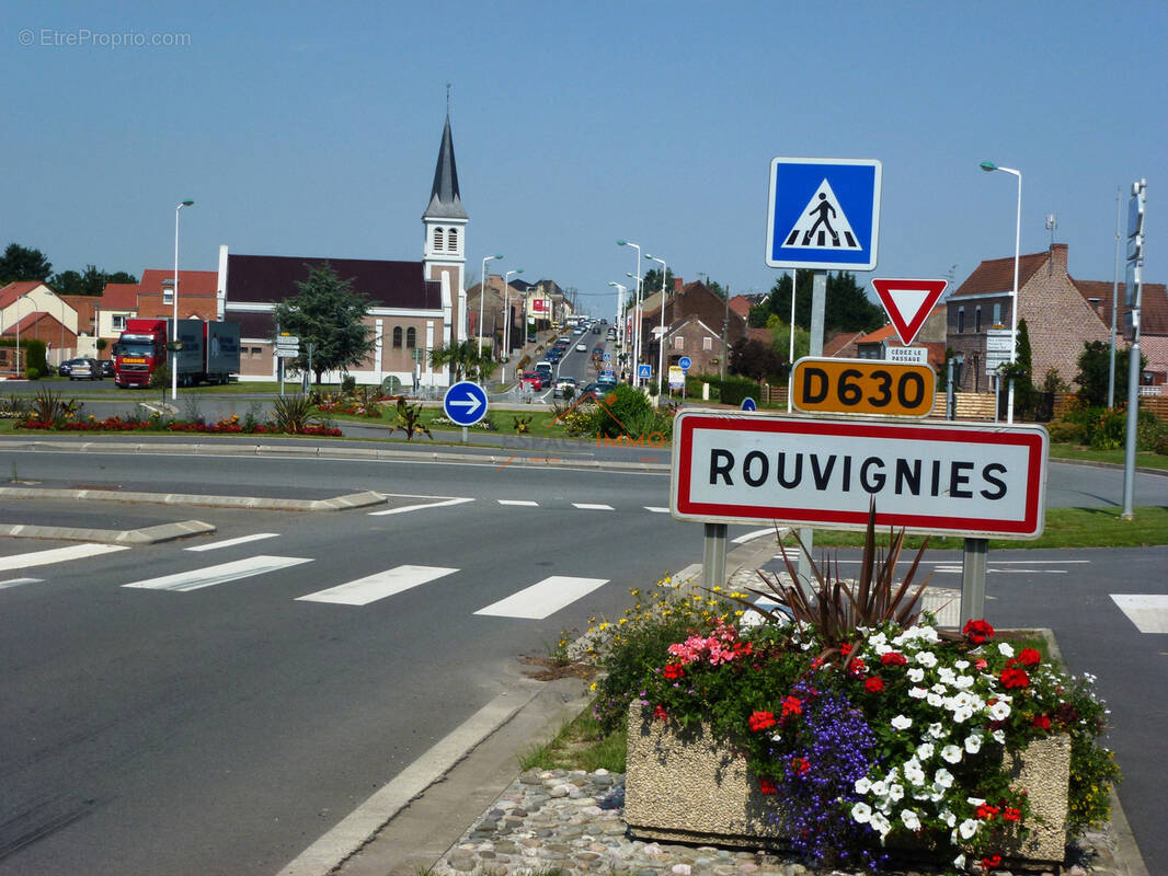 Terrain à ROUVIGNIES