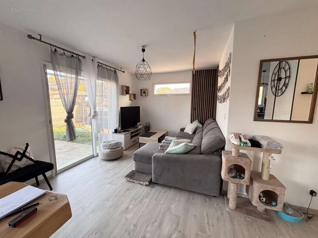 Maison à SAINT-JEAN-DU-FALGA