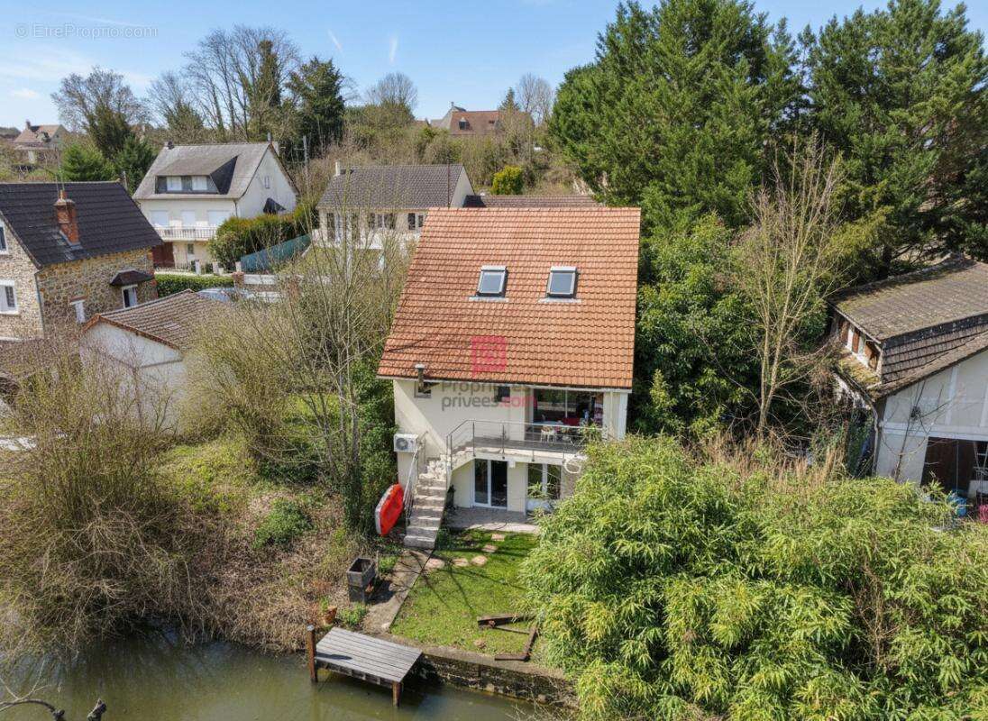 Maison à BALLANCOURT-SUR-ESSONNE
