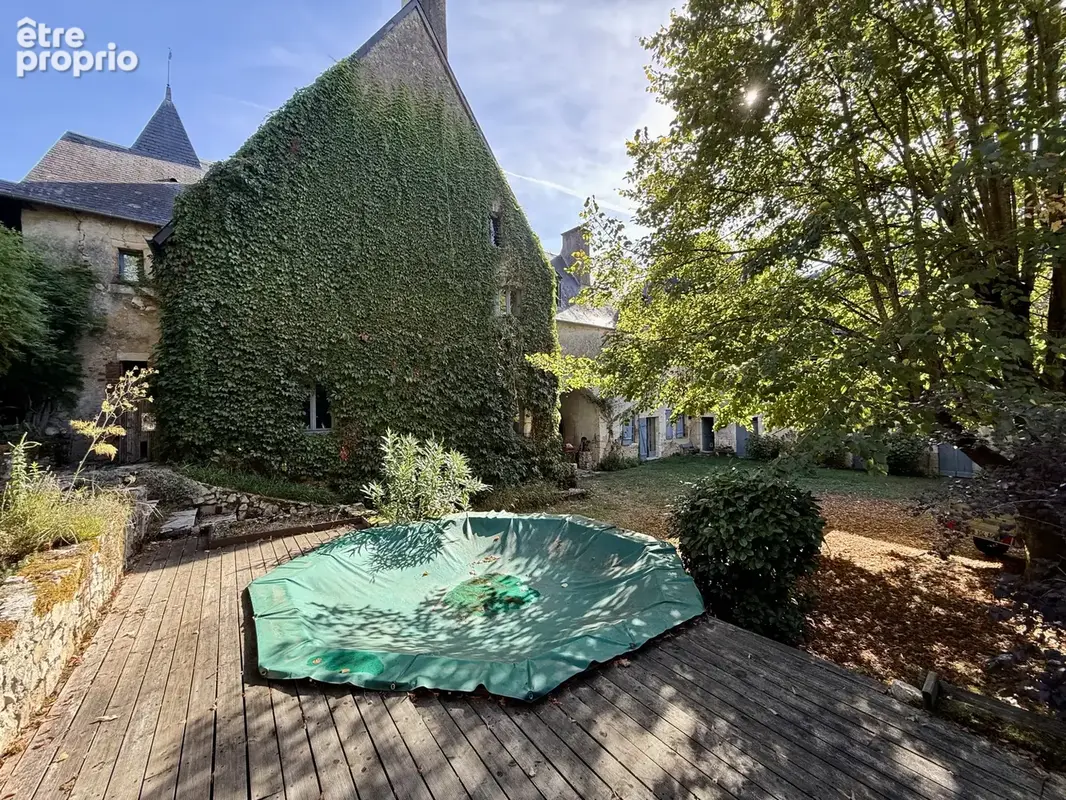 Manoir des XVᵉ & XVIᵉ siècles de 450 m2  dont 300 m2 déjà aménagés sur 880 m2 de terrain - photo 13