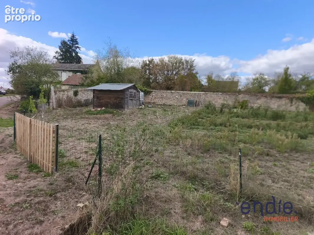 Louroux bourbonnais : maison renovee 5 pieces avec dependances et terrain - photo 18
