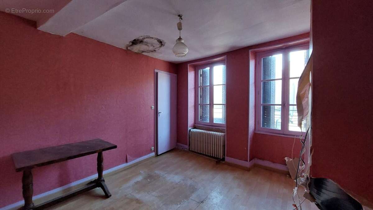 Photo 7 - Appartement à CHATEAU-CHINON(VILLE)