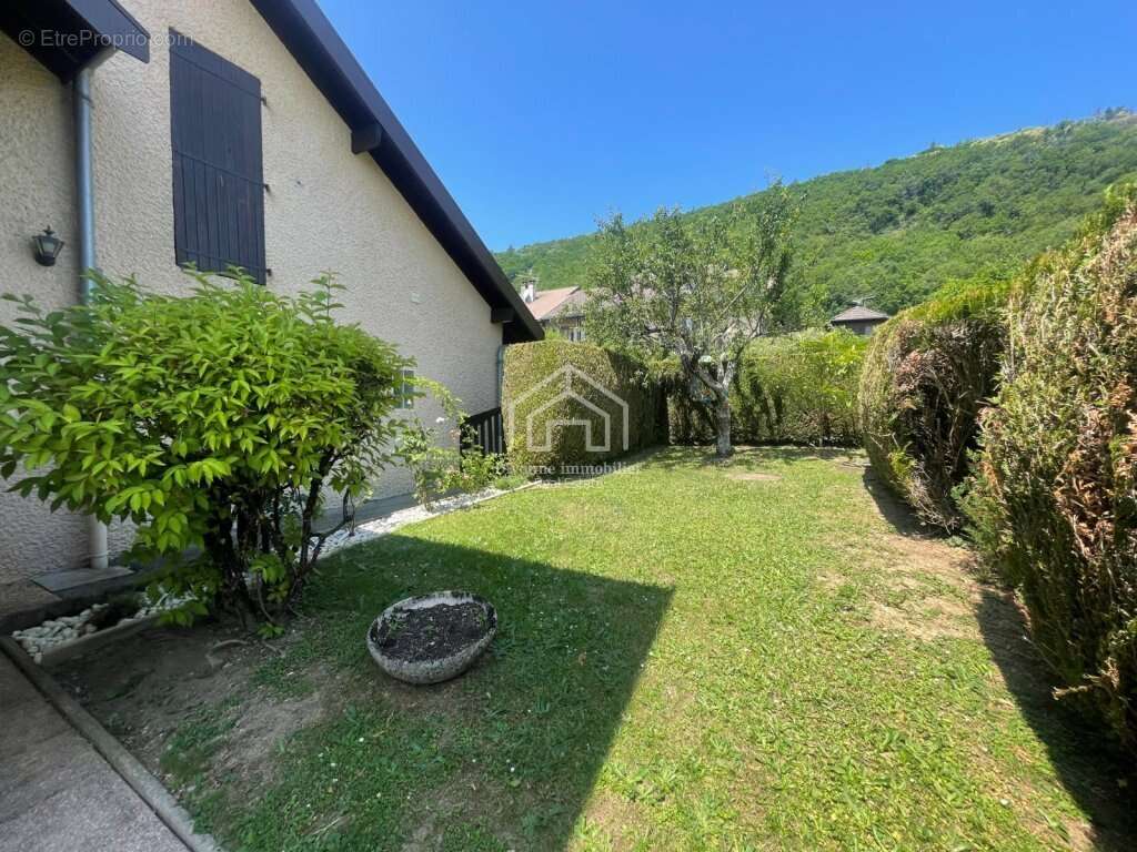 Maison à DIVONNE-LES-BAINS