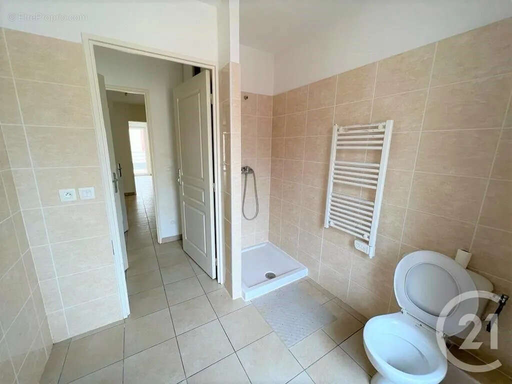 Appartement à SAINT-ANDRE-DE-LA-ROCHE