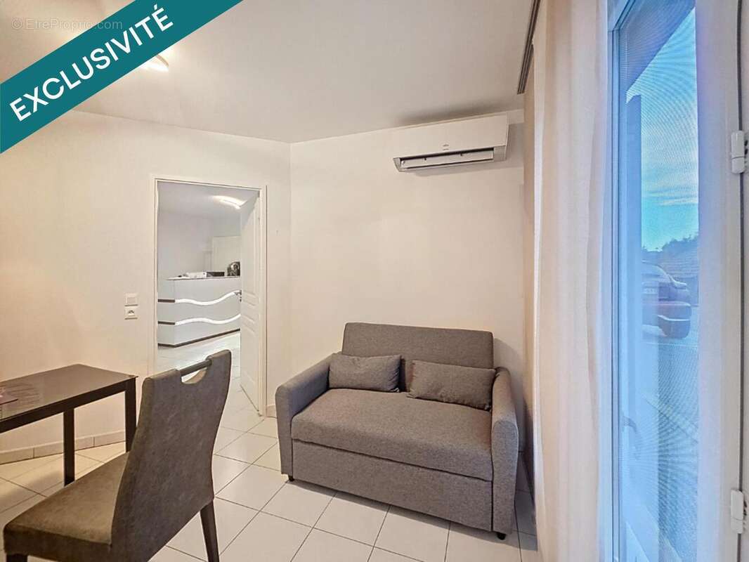 Photo 4 - Appartement à ROQUEBRUNE-SUR-ARGENS