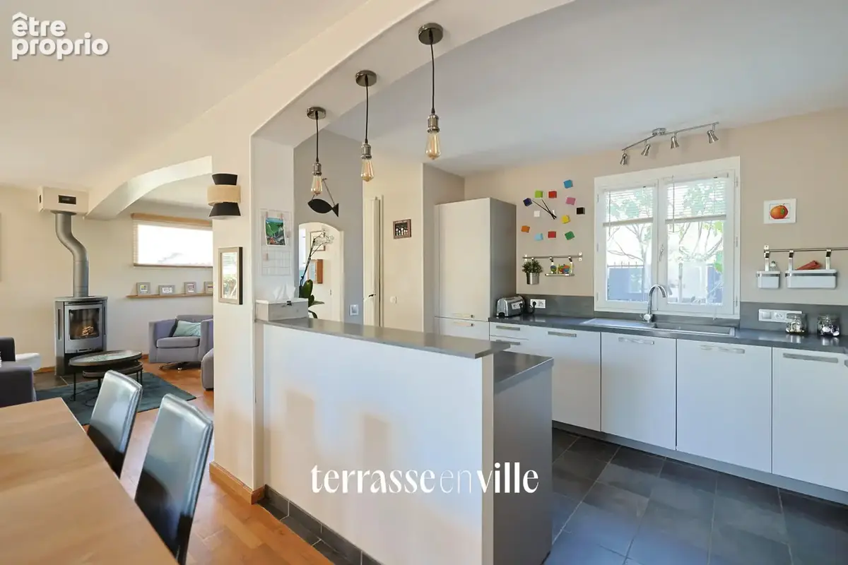 Cuers - maison familiale - t6 - 125 m2 - piscine - garage - photo 15