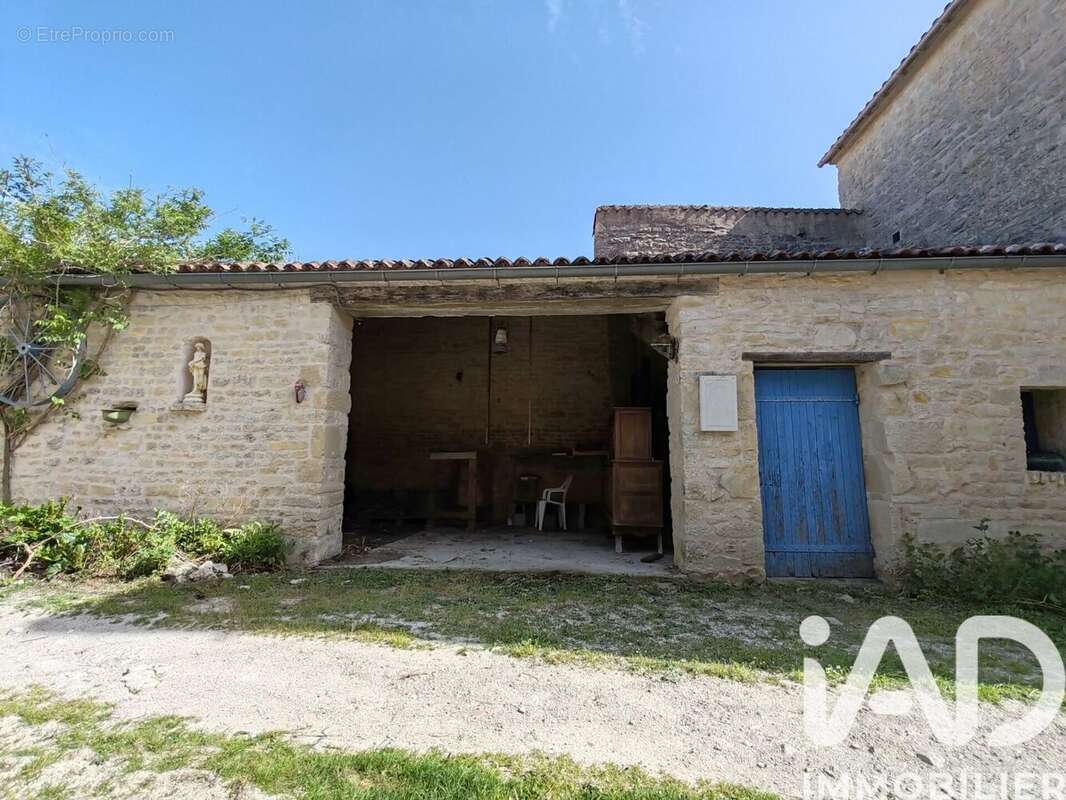 Photo 5 - Maison à VOUHE