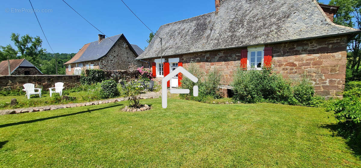 Maison à LOUIGNAC