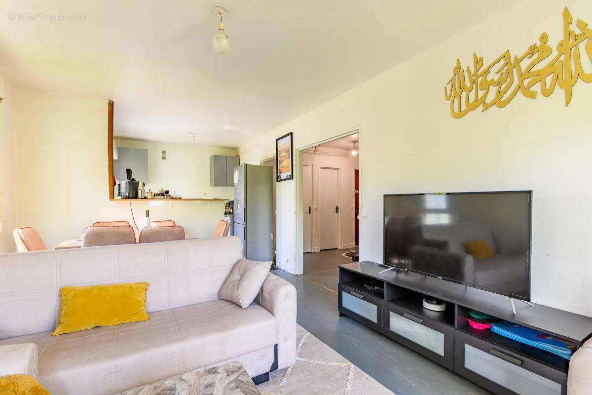 Appartement à TREMBLAY-EN-FRANCE