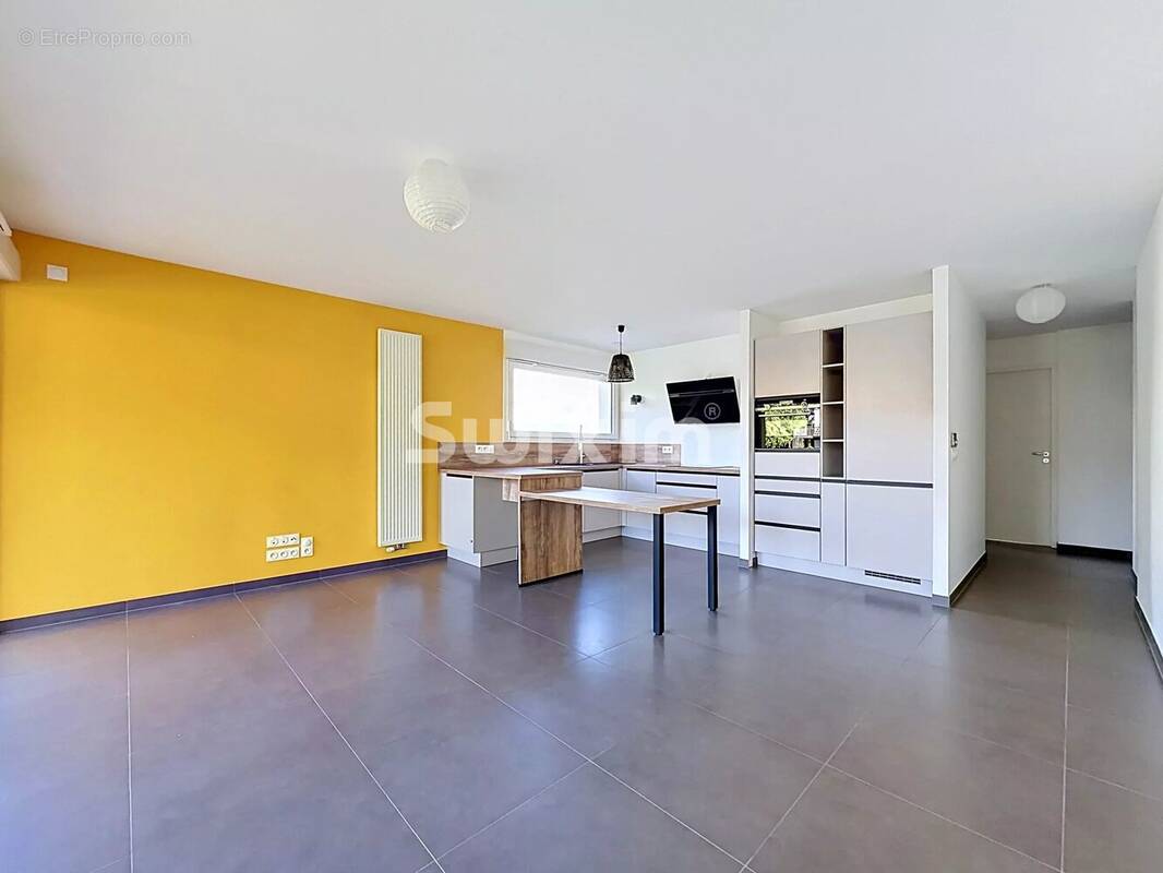 Appartement à CHENS-SUR-LEMAN