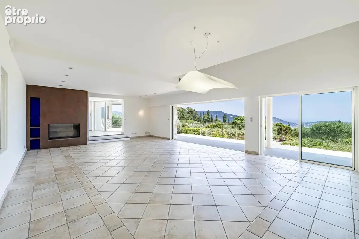 Nice - Gairaut - Propriété 8 pièces de 290m², sur 2294m² de terrain avec piscine et vues panoramiques mer - photo 4