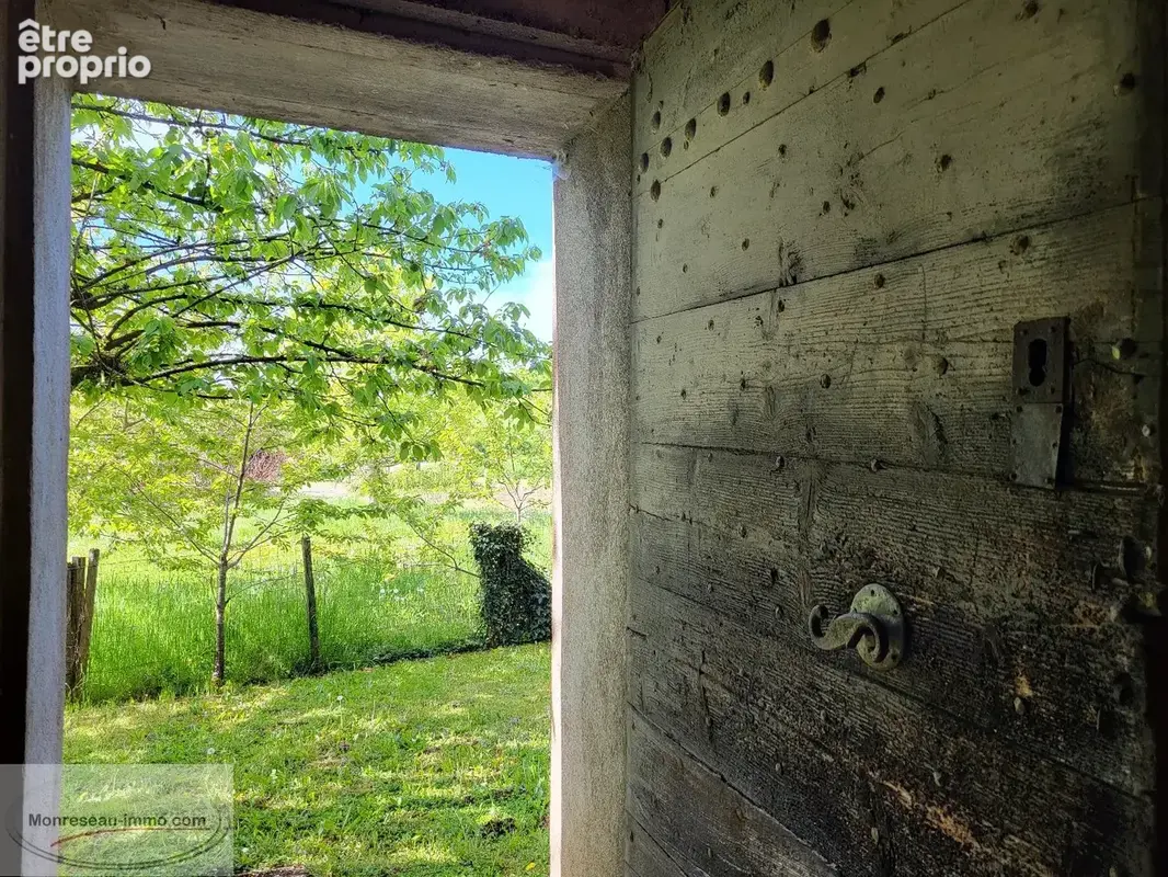 Propriété de Village avec cour, dépendances et jardin... - photo 13