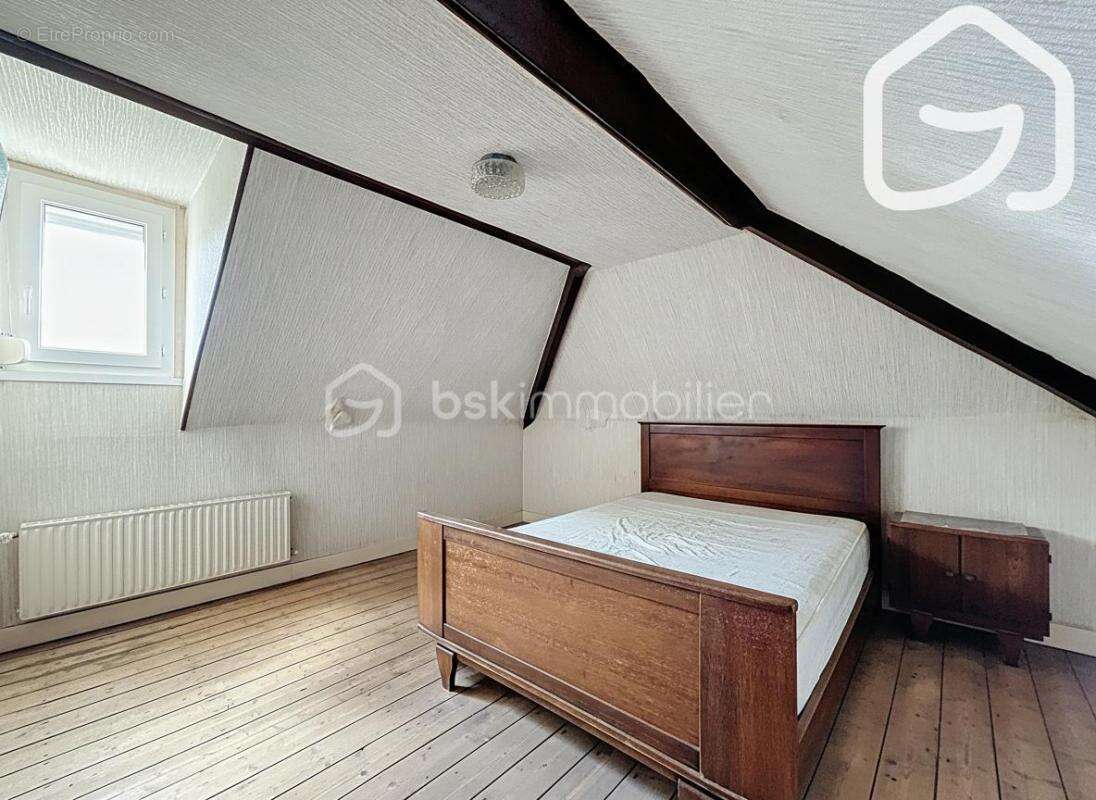 Maison à SAINT-ETIENNE-DU-ROUVRAY