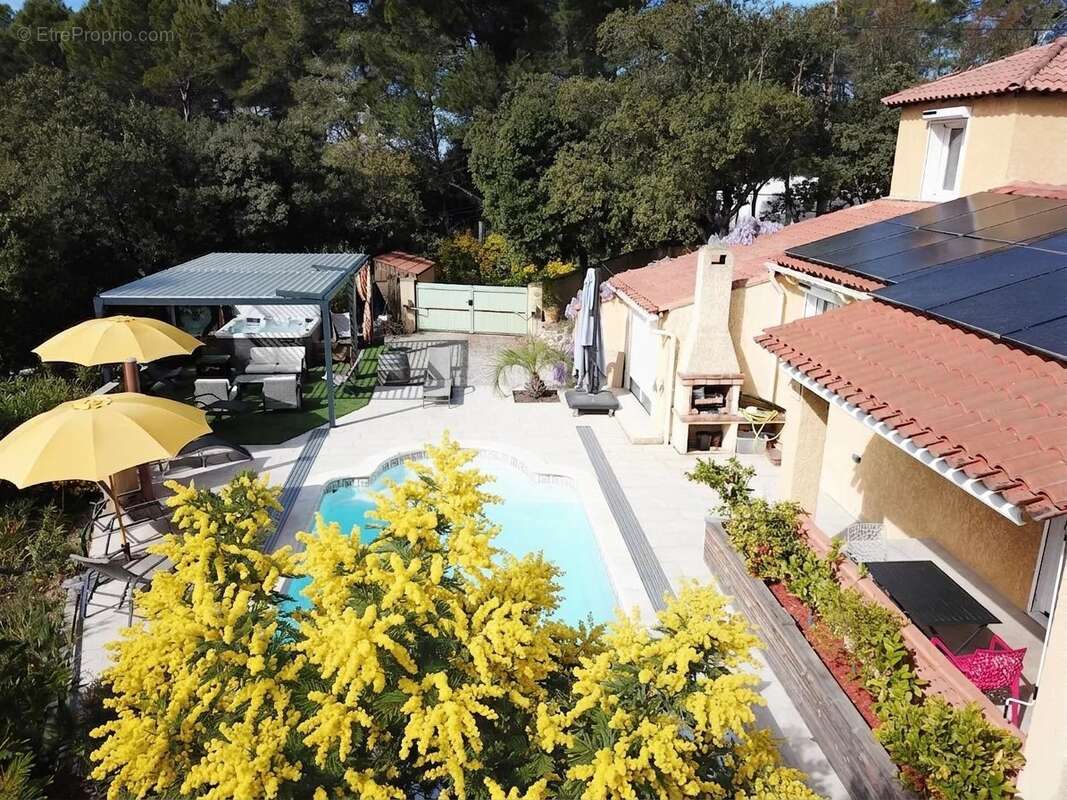 Maison à LORGUES