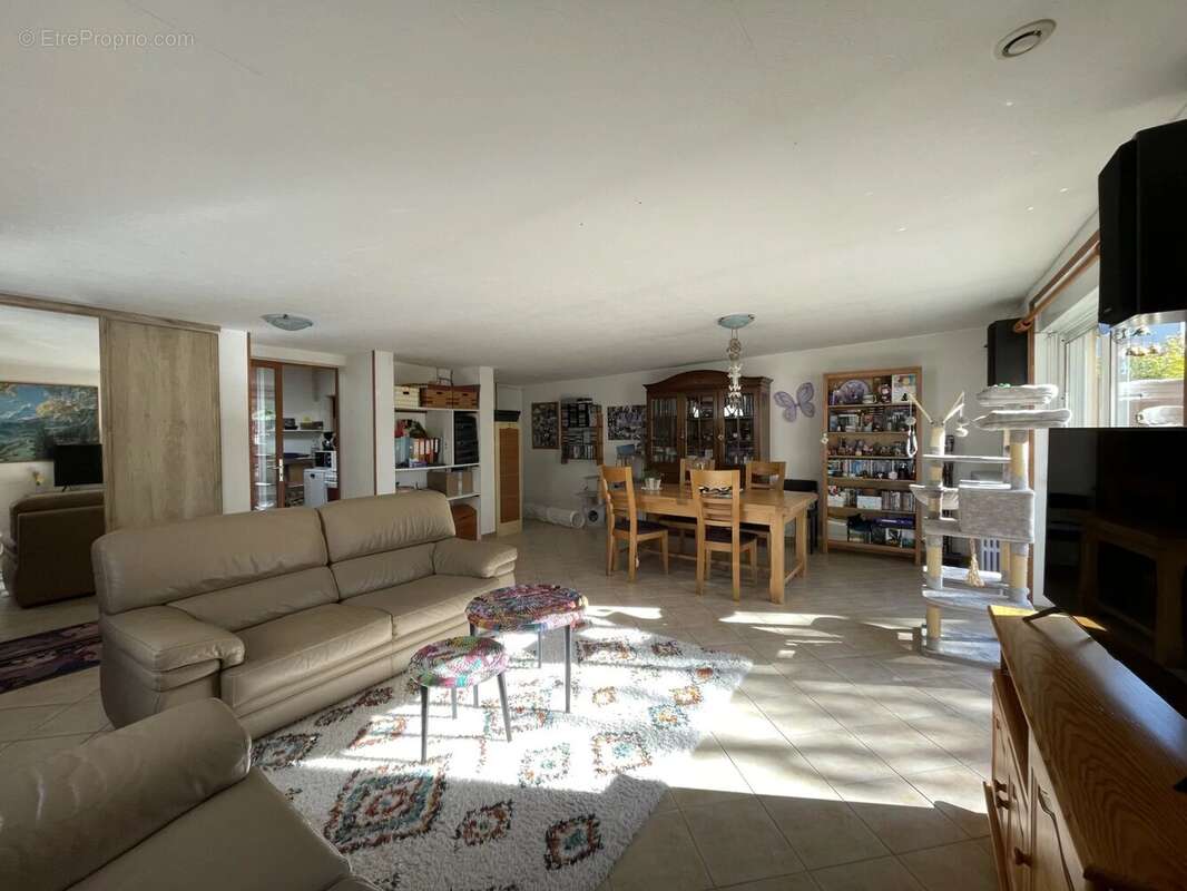 Maison à SAINT-SEBASTIEN-SUR-LOIRE