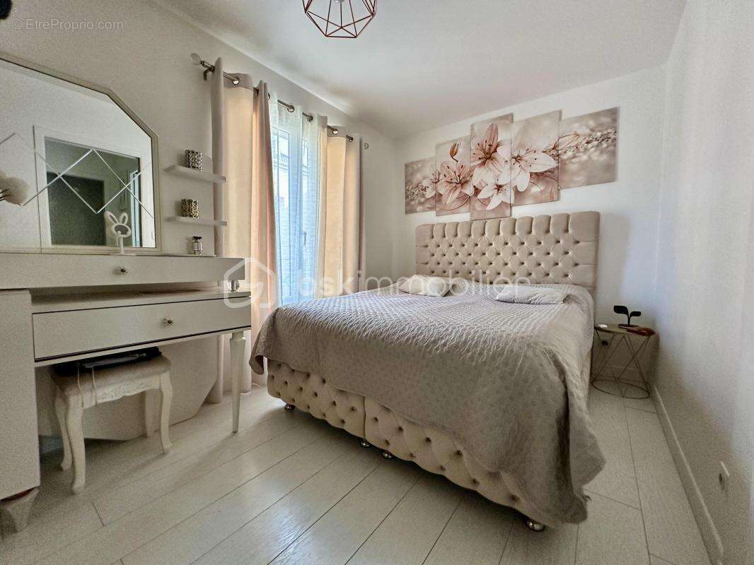 Maison à STAINS