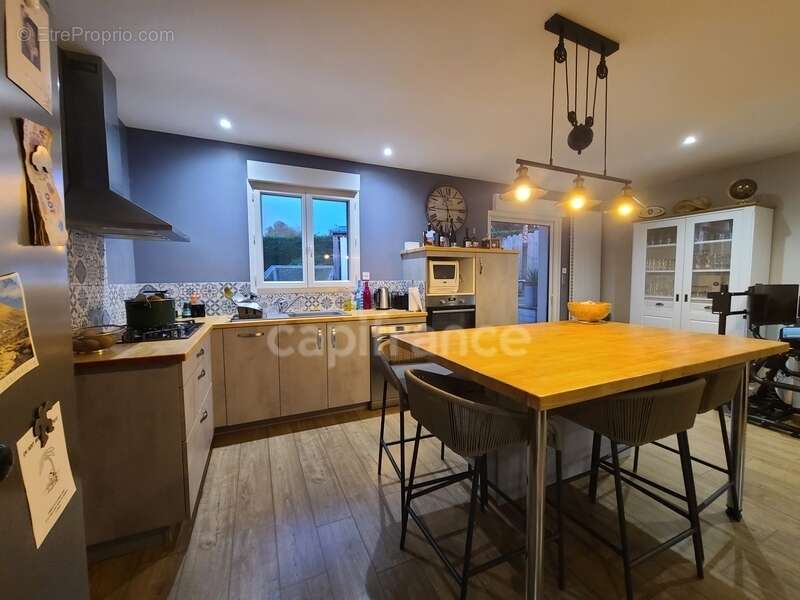 Maison à BUSSAC-SUR-CHARENTE