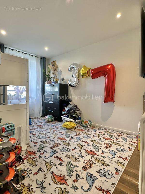 Appartement à VILLENEUVE-SUR-YONNE