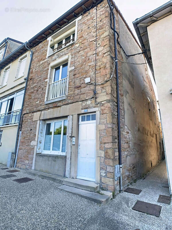 Appartement à SAINT-LAURENT-SUR-SAONE