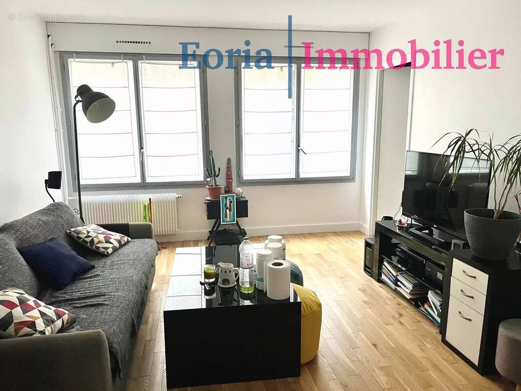 Appartement à PARIS-12E