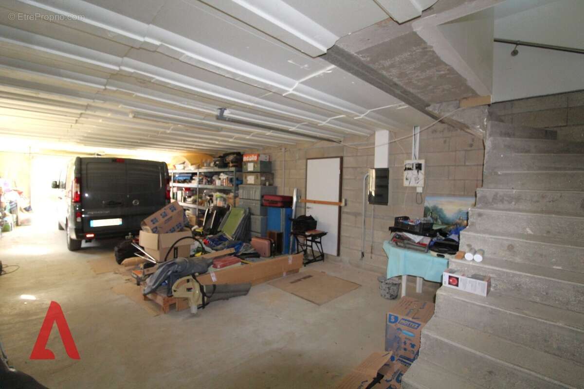 Maison à FOUZILHON