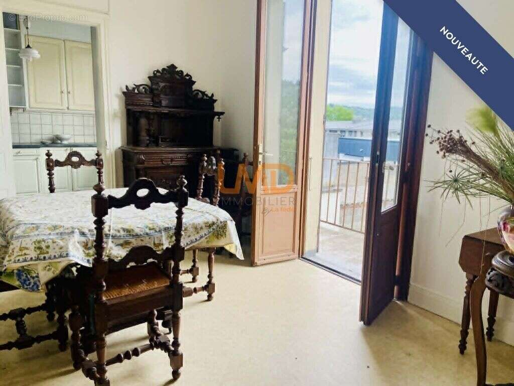 Appartement à DECAZEVILLE