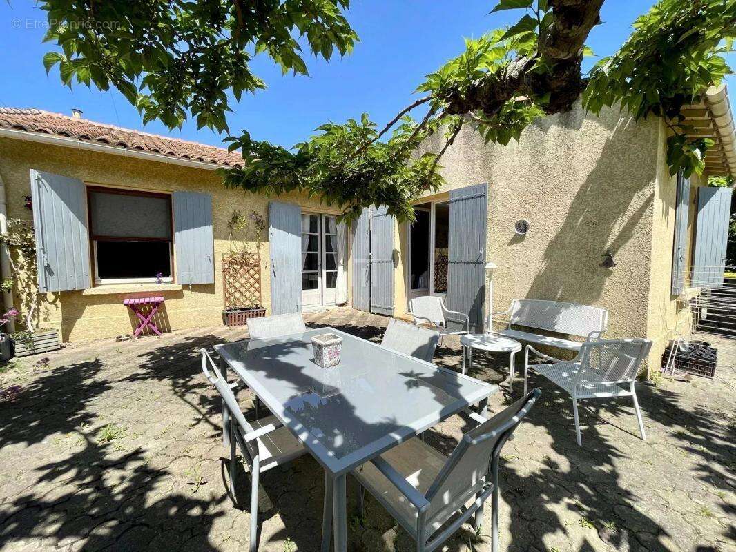 Maison à SAINT-ETIENNE-DU-GRES