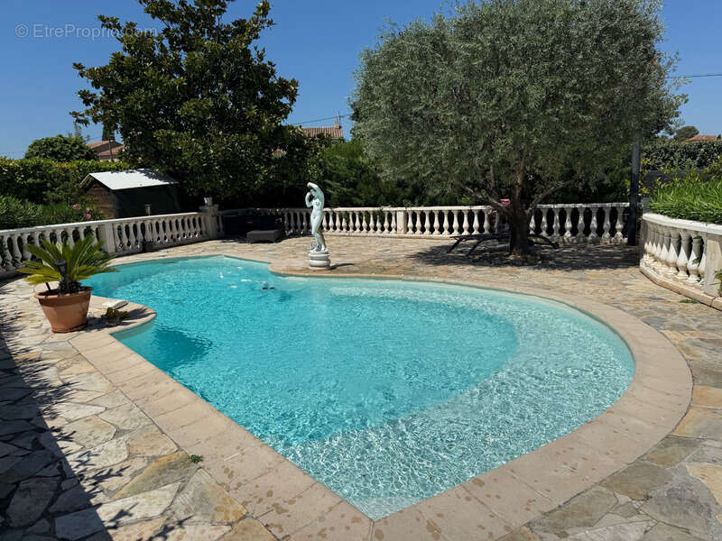 Maison à SAINT-RAPHAEL