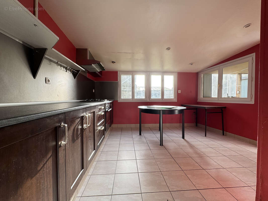 Appartement à MONTEBOURG