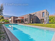 Maison à VIVIERS-DU-LAC