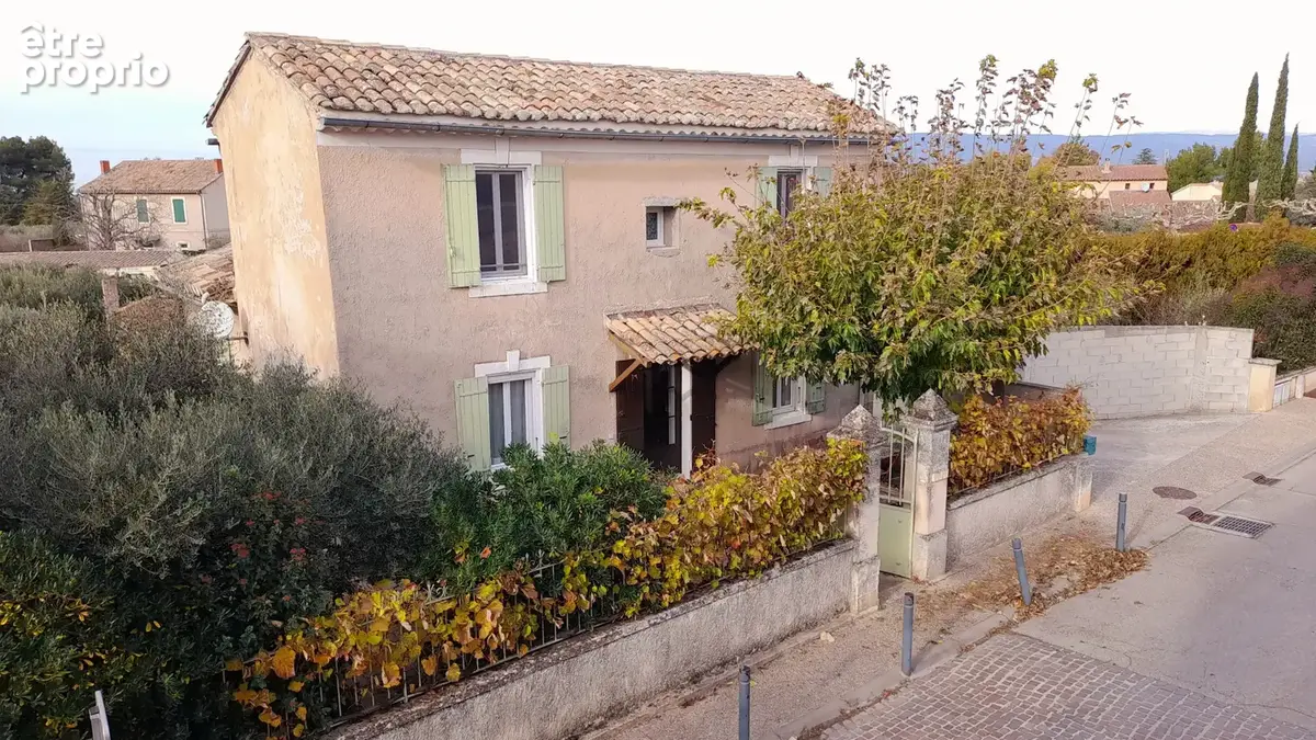 Maison de village avec grande cour et garage - photo 4