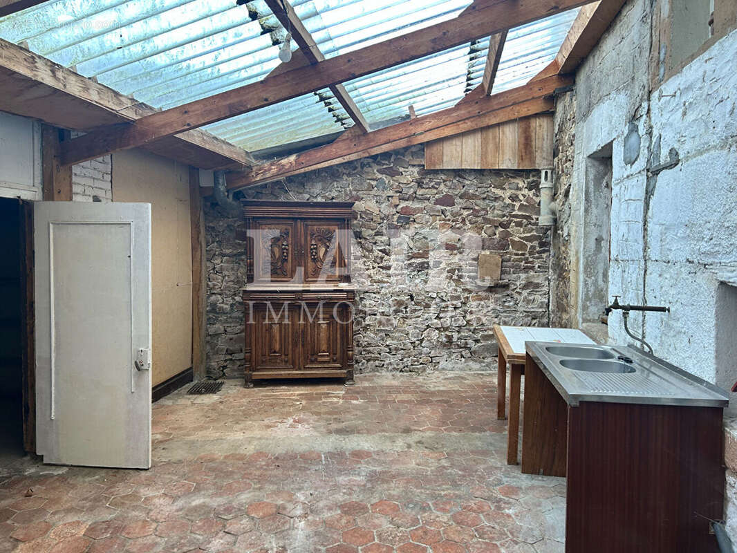 Maison à VILLEDIEU-LES-BAILLEUL