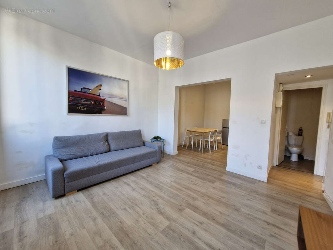 Appartement à MARSEILLE-8E