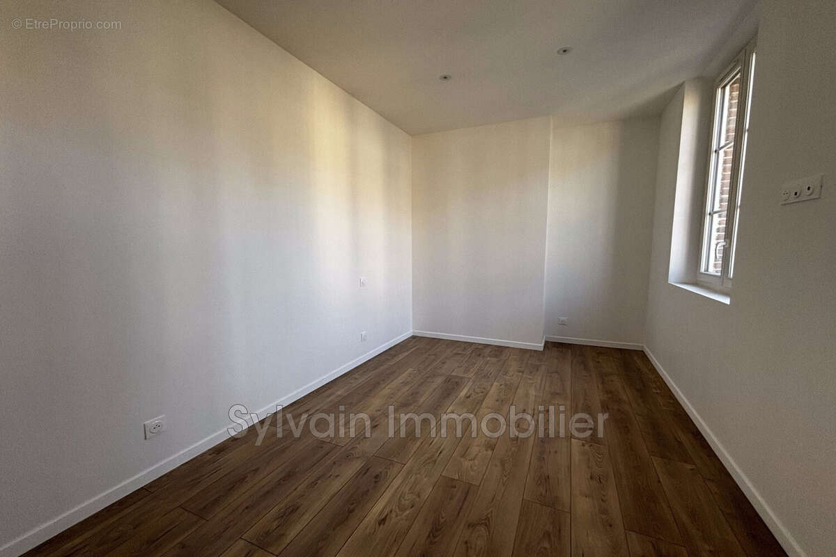 Maison 45 m² à Songeons  - photo 4