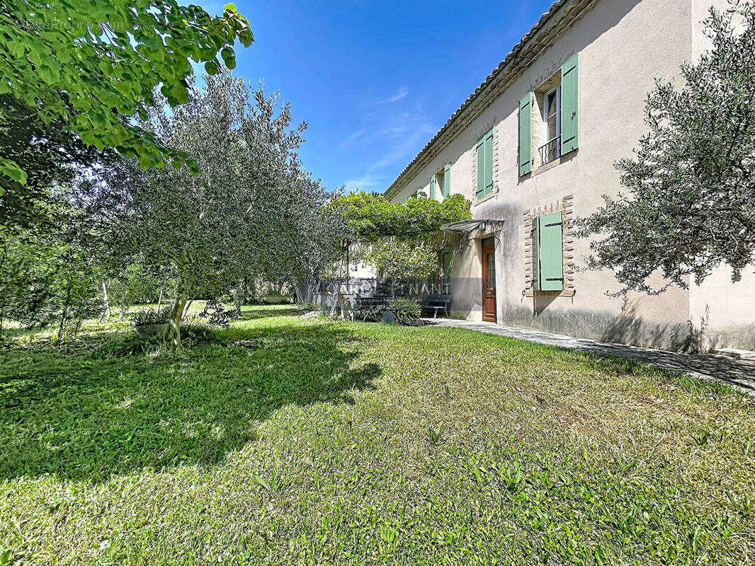 Maison à LE PONTET