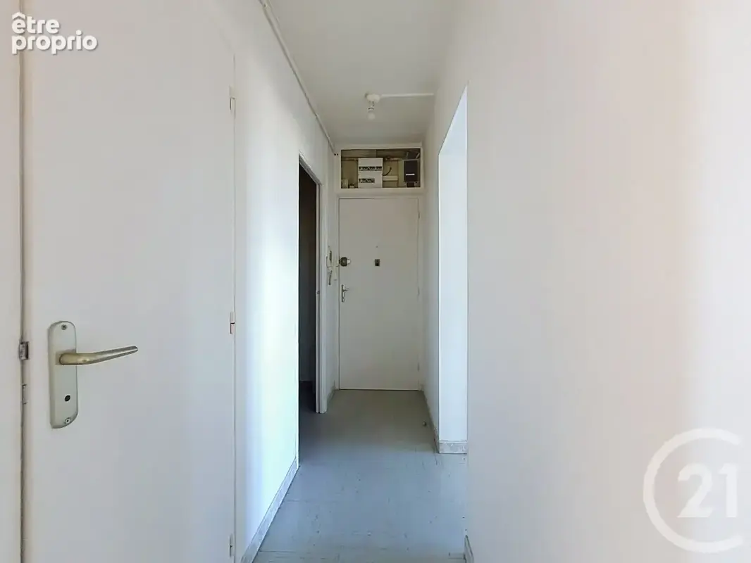 Appartement 3 pièces 61 m² à vendre à La Chapelle-Saint-Luc (10600) - photo 8
