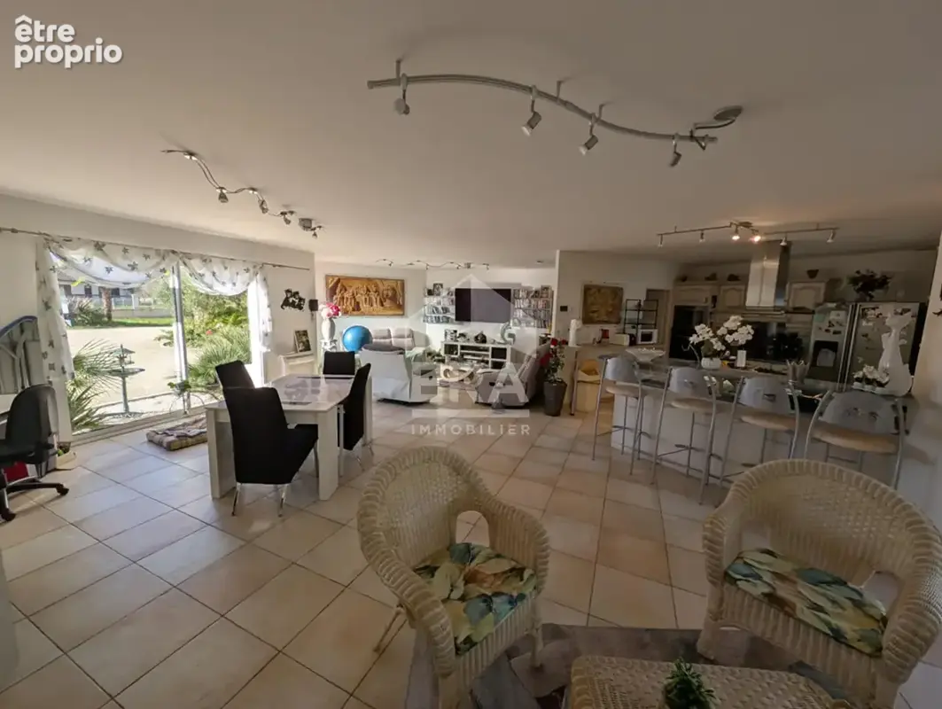 Maison 196m² à saint-front-de-pradoux - photo 4