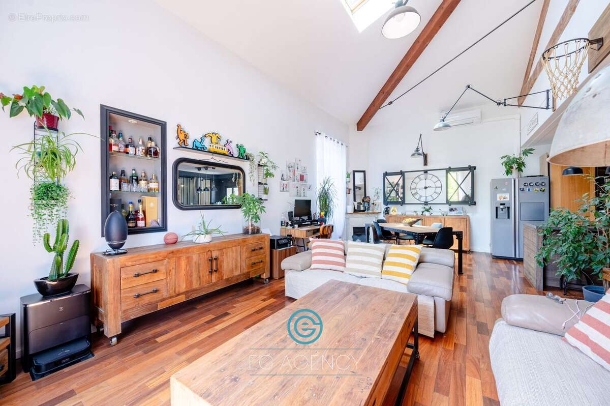 Appartement à MARSEILLE-12E