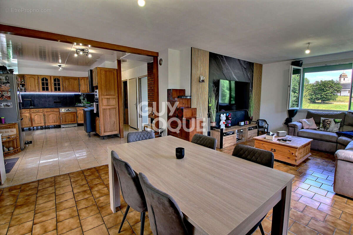 Maison de plain pied sur sous-sol à Lavangeot - photo 4