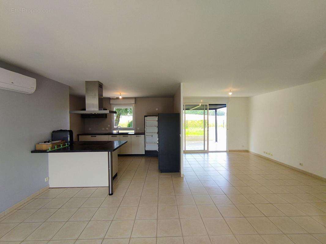 Maison Yzeures Sur Creuse 5 pièces 100 m² - photo 8