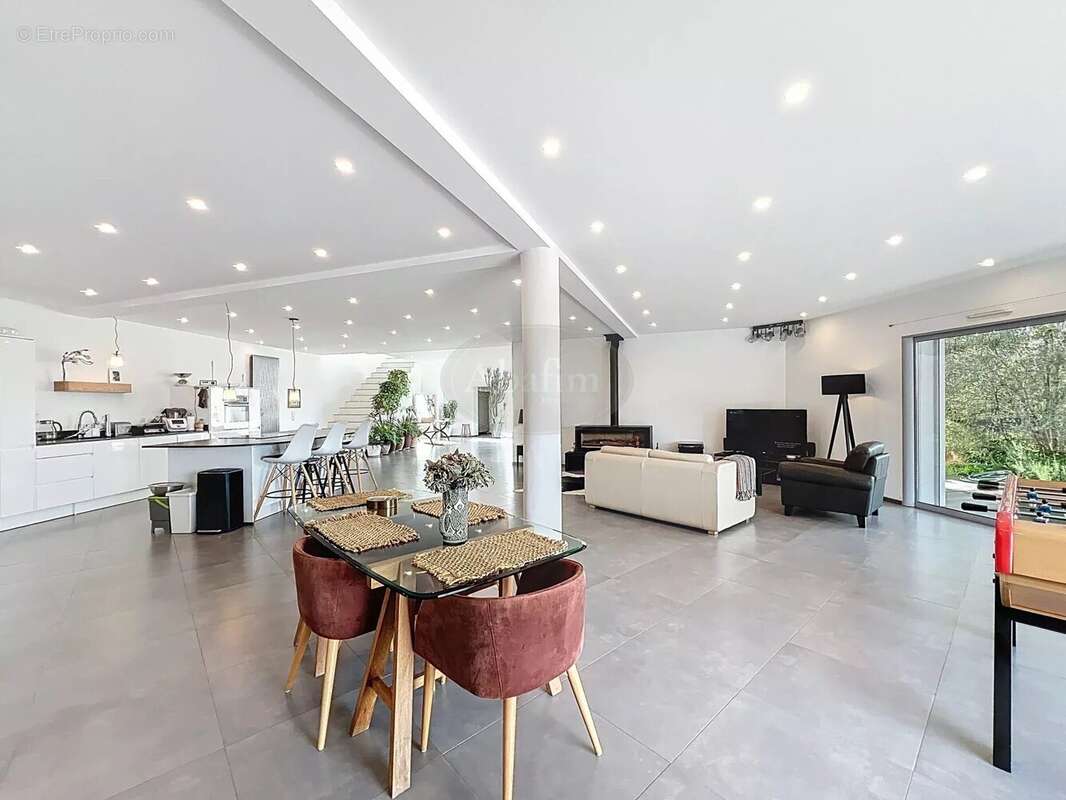 Maison à CAGNES-SUR-MER