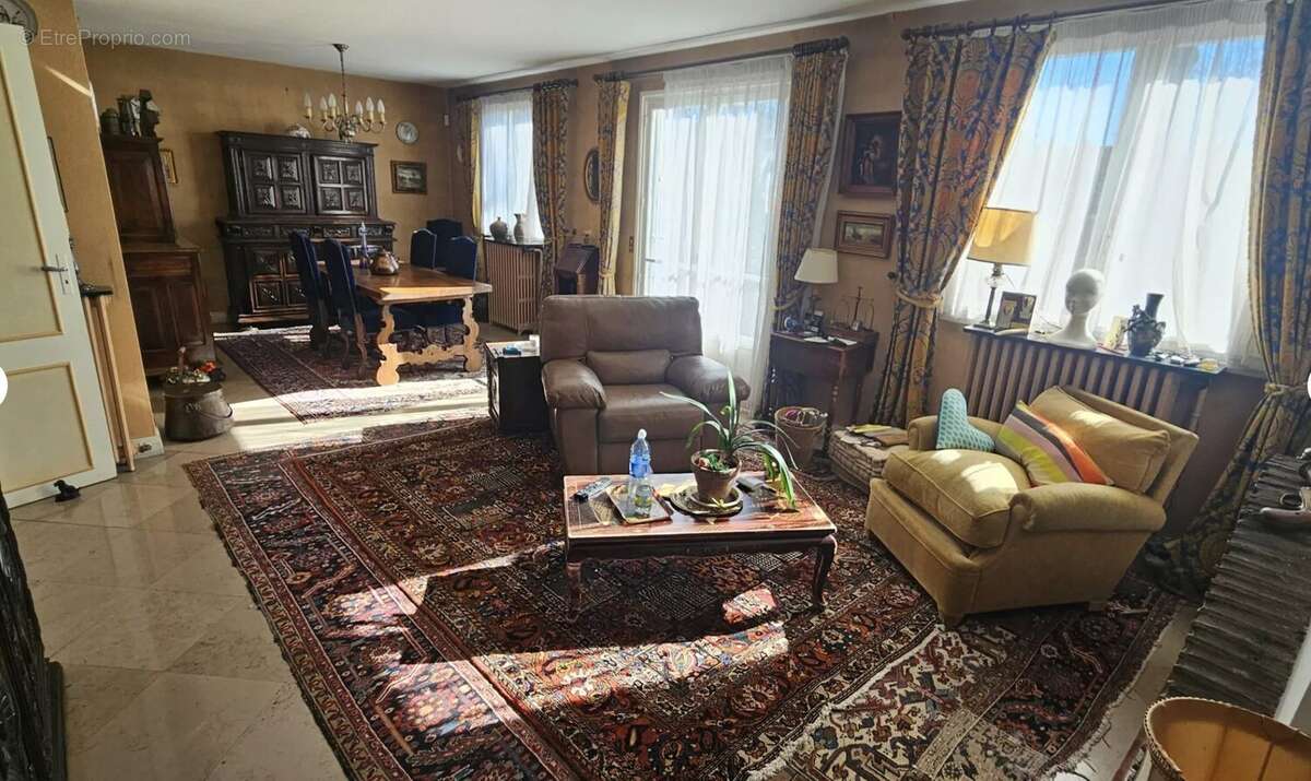 Maison à LIVRY-GARGAN