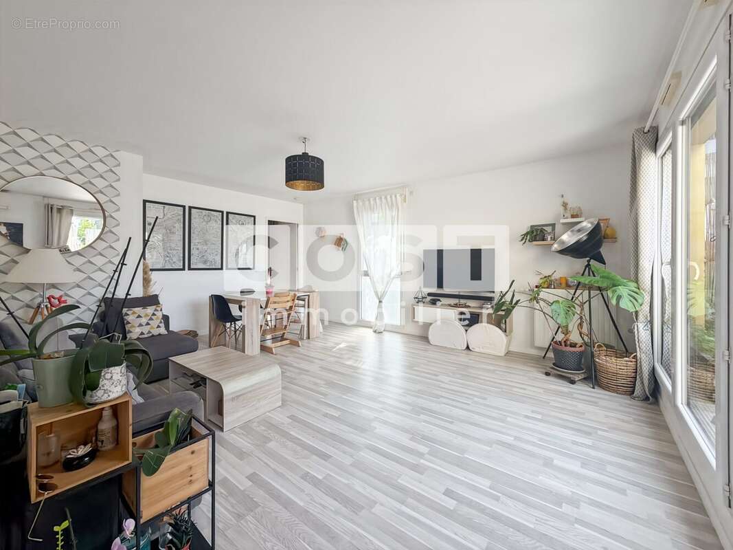 Appartement à ASNIERES-SUR-SEINE