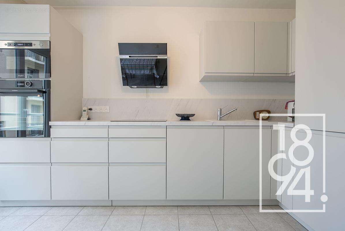 Appartement à MARSEILLE-5E