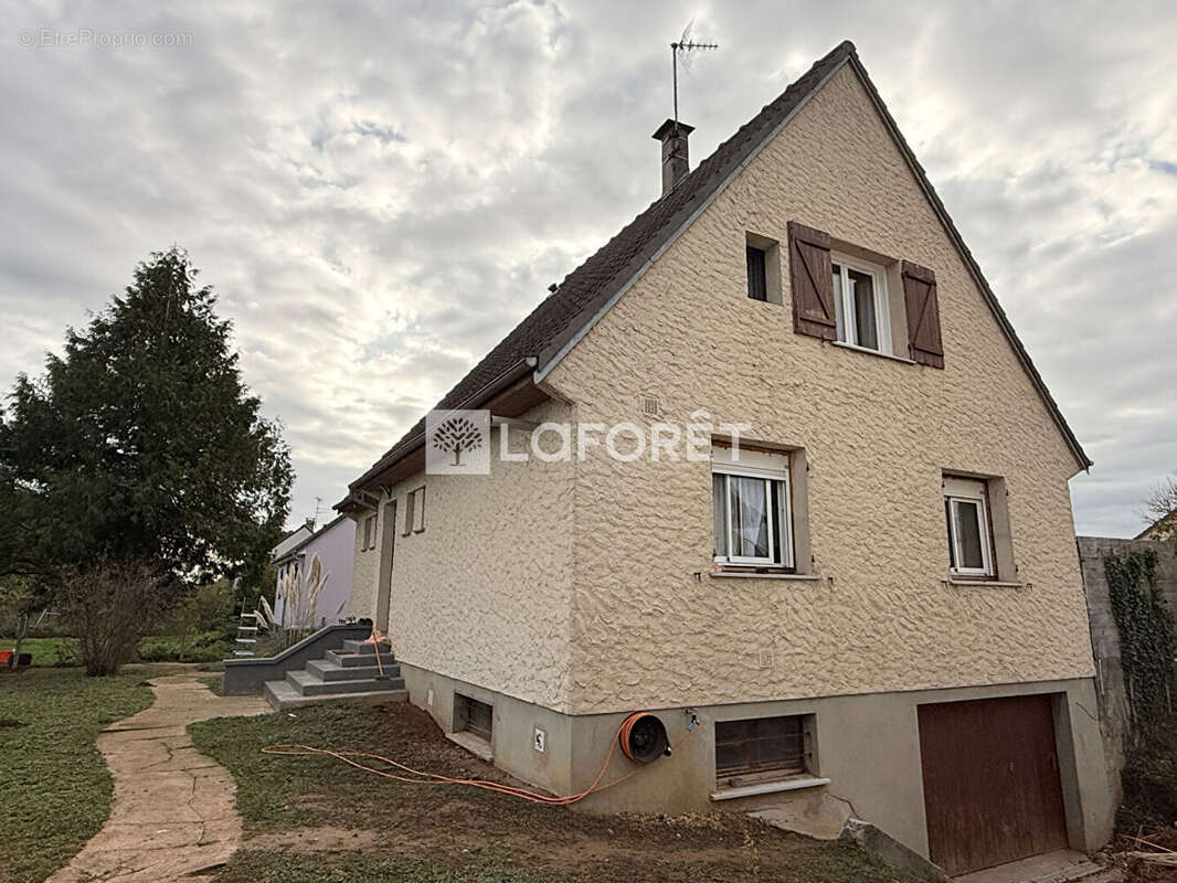 Maison à FRENOUVILLE