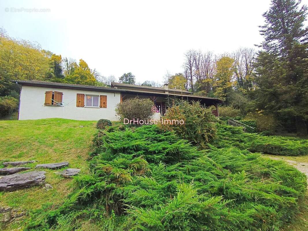 Maison à SAINT-JUST-DE-CLAIX