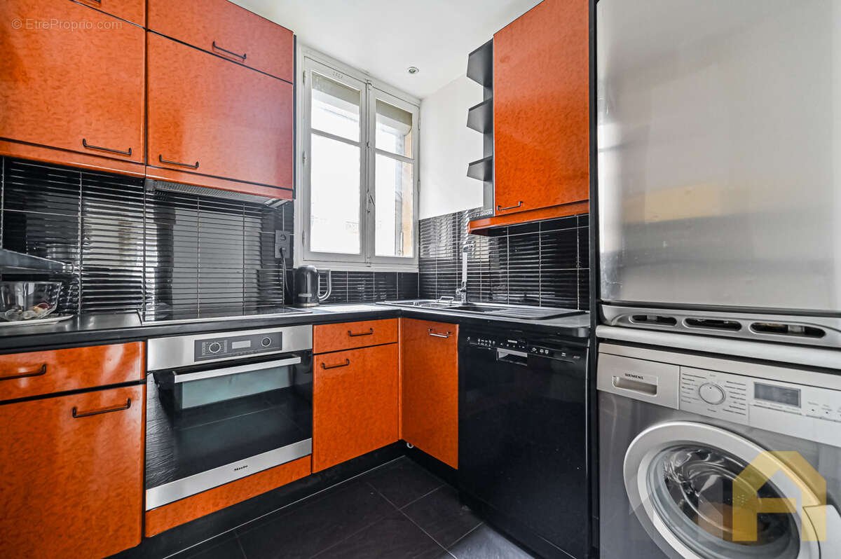 Appartement à PARIS-11E