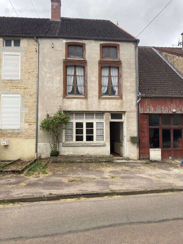Maison 153 m² à Montigny-Sur-Aube  - photo 7