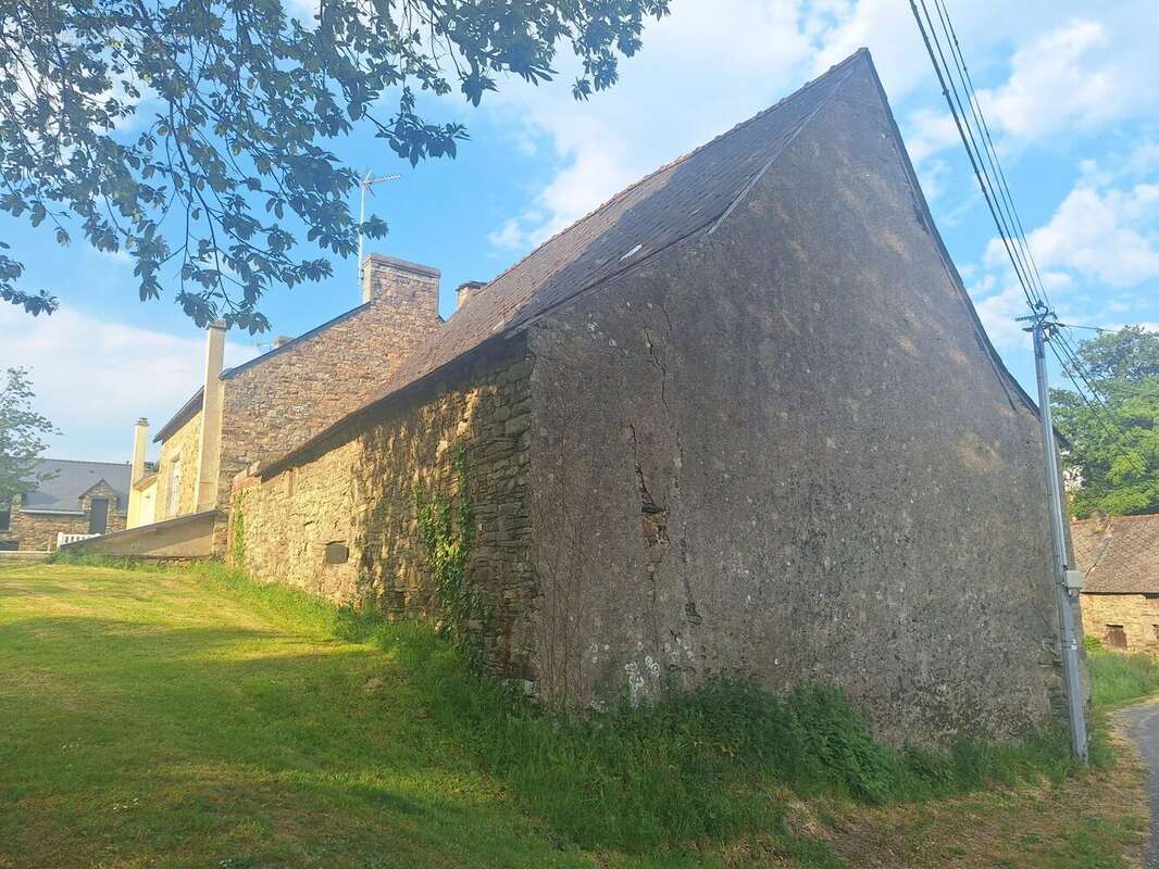 Maison à BAINS-SUR-OUST